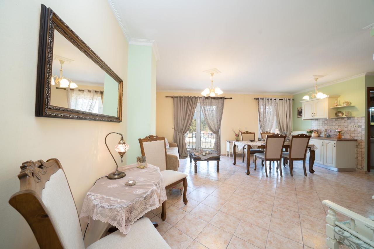 Aigli Elegant Sea View Apartment In Argostoli Exteriör bild