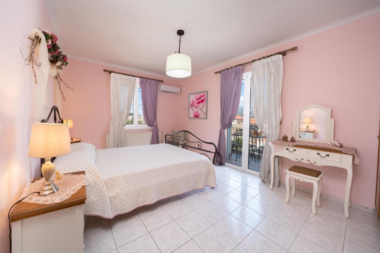 Aigli Elegant Sea View Apartment In Argostoli Exteriör bild